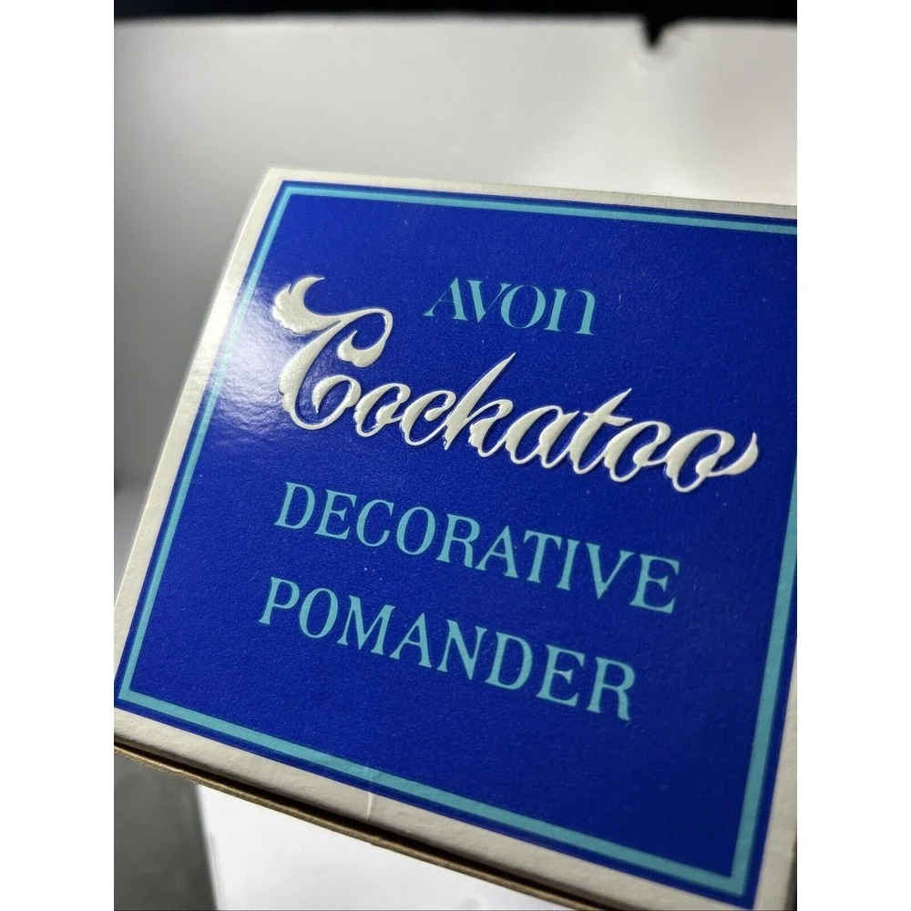 Nos Avon 1972 Cockatoo Decorating Pomander Original‎ packaging